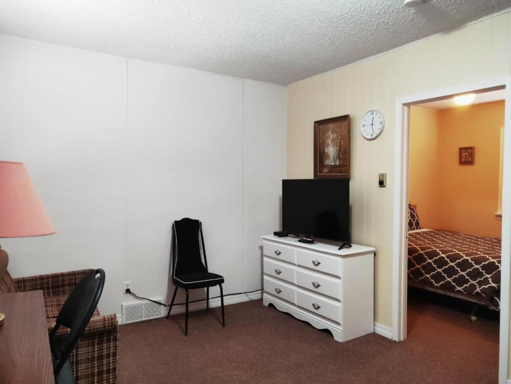 Melsask Motel 2*