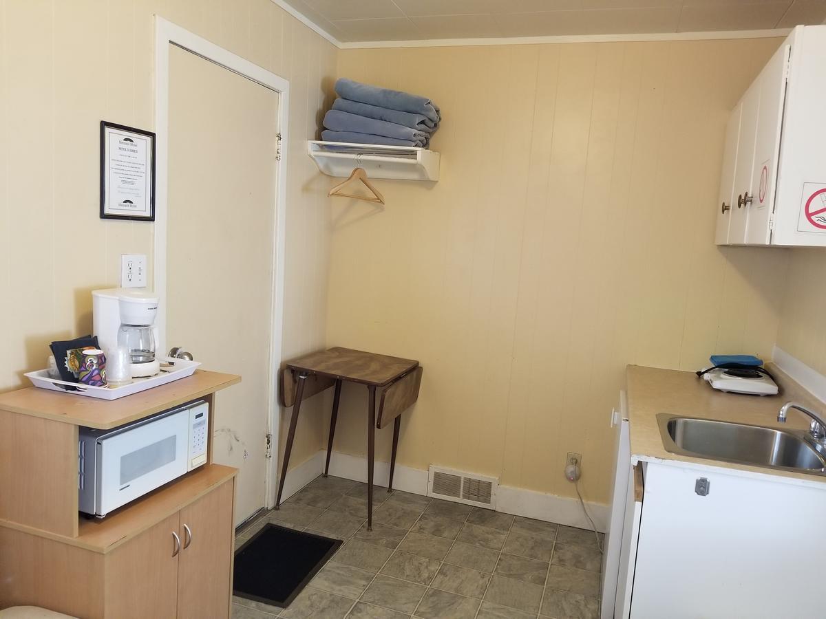 Melsask Motel 2*