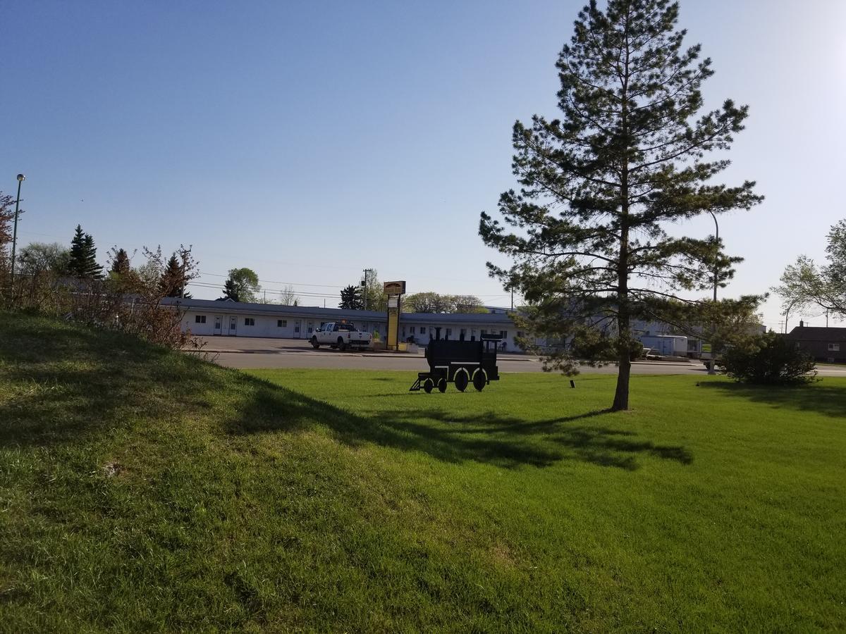Melsask Motel 2*